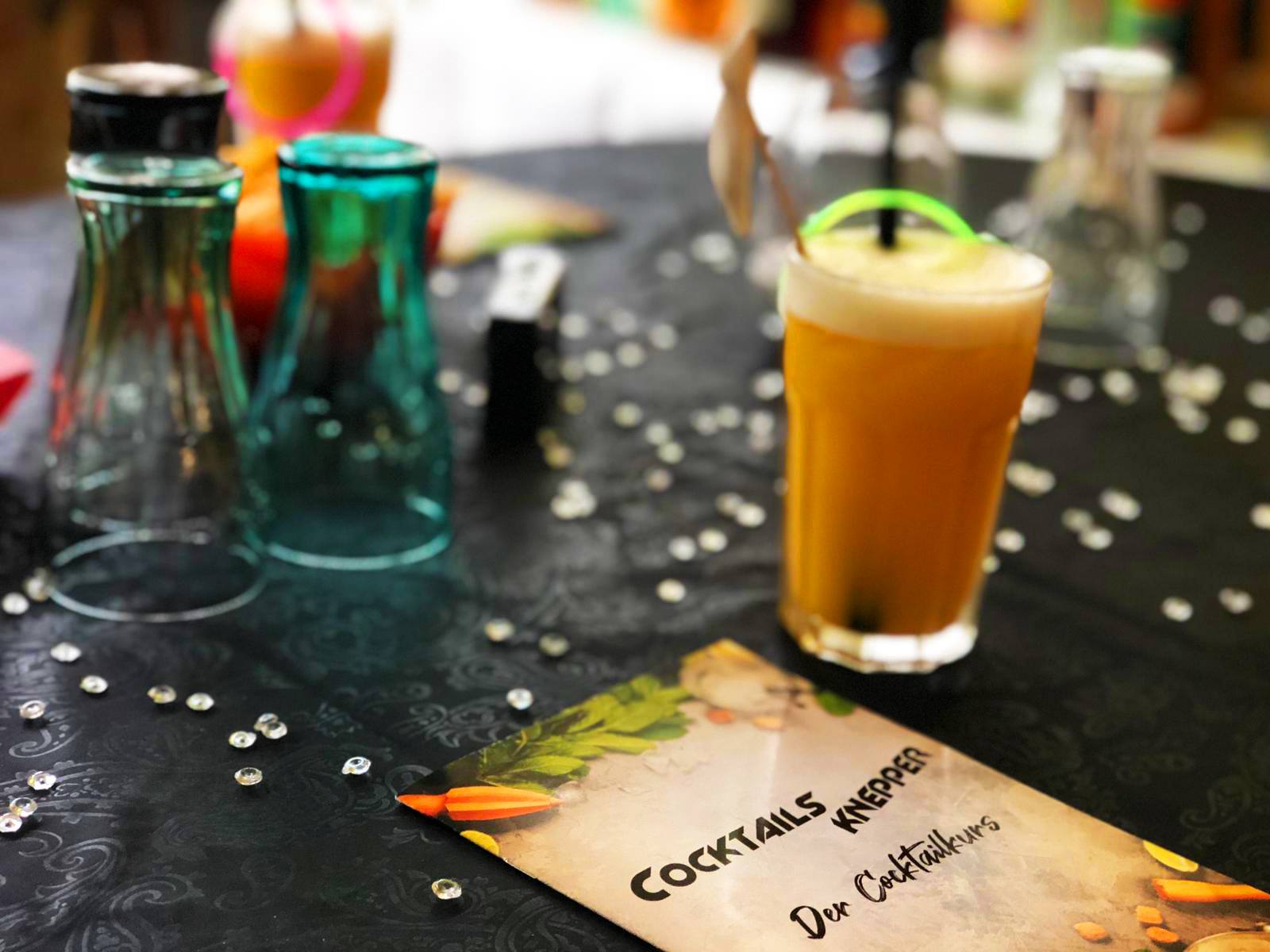 Cocktails Knepper - Cocktailkurs - Weihnachtsfeiern